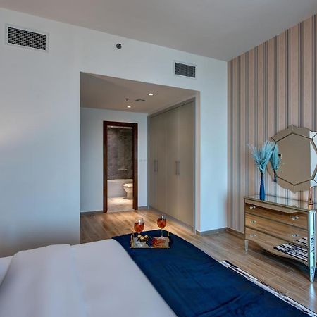 Durrani Homes - Lux 1Br At Al Habtoor Amna Tower Дубай Екстер'єр фото